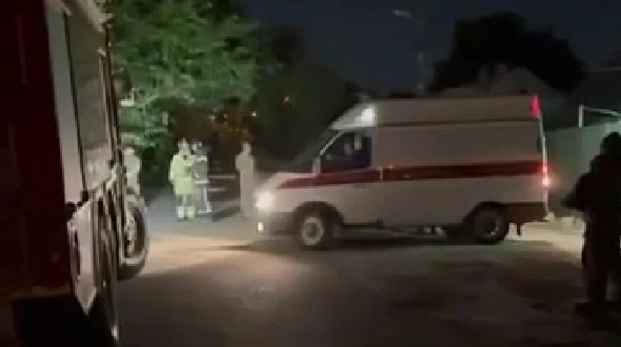 Автомобіль Дмитра Неєлова після підриву в окупованому Донецьку